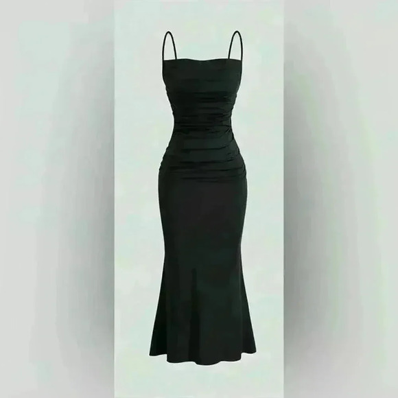 Viral Black Ruched Mermaid Hem Cami Dress Medium - Picture 2 of 3